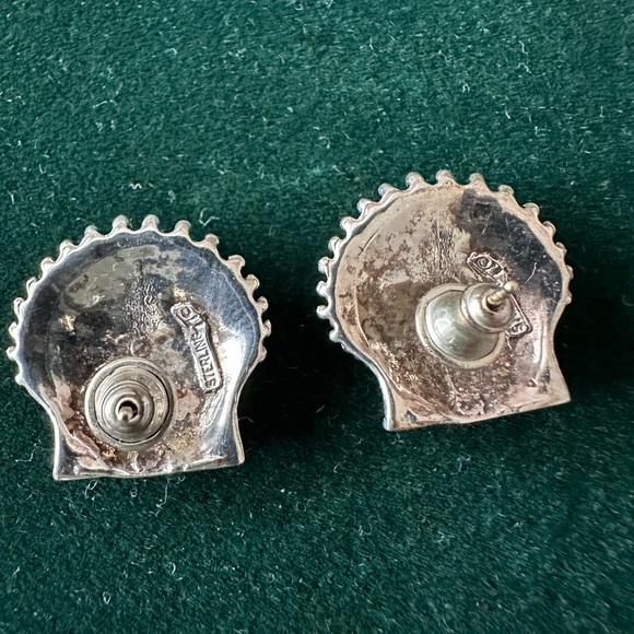 Vintage Silver Shell Earrings - Picture 3 of 7